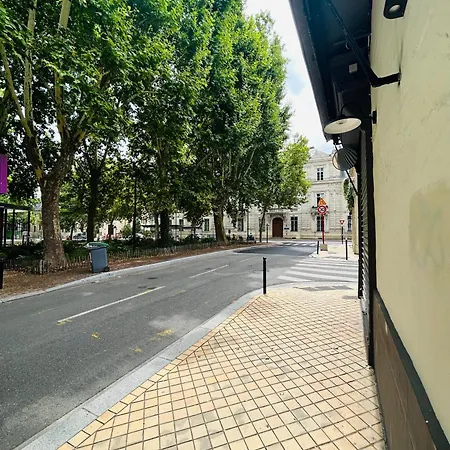 Renove 30m2 A 5 Min De La Gare Apartment