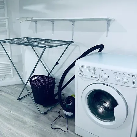 Renove 30m2 A 5 Min De La Gare 波尔多